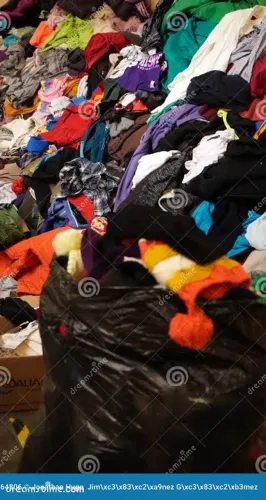 Roupas novas e quase sem uso