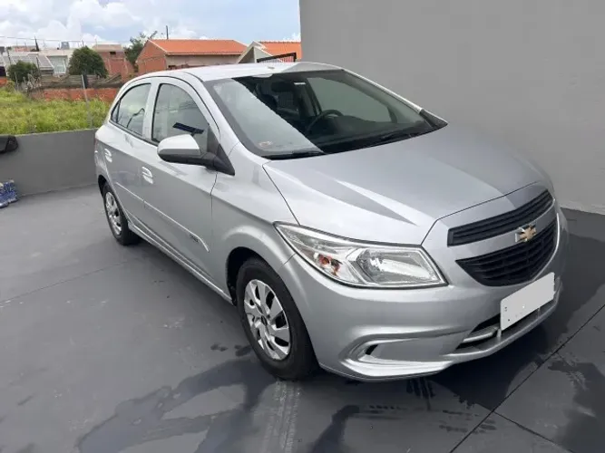 Chevrolet Onix JOY Hatch 1.0 8V Flex Mec. 4P 2017