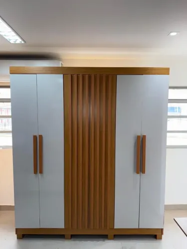 ROUPEIRO RUFATO CAIRO 100% MDF 