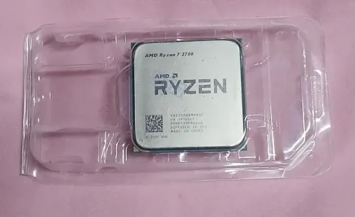 RYZEN 7 2700 