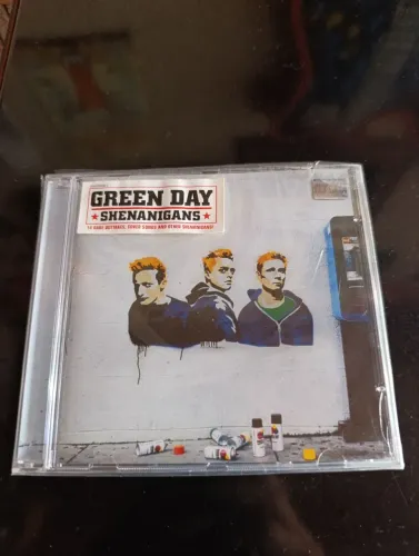 CD GREEN DAY - SHENANIGANS NOVO! ABERTO APENAS PARA CONFERÊNCIA