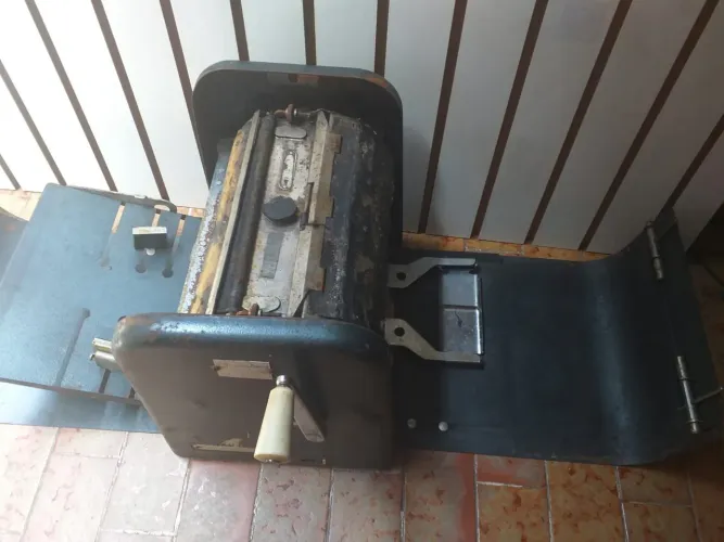 Máquina copiadora RONEO 250 anos 50 antiguidade 