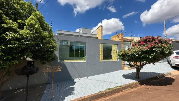 CASA 4 QUARTOS COM PISCINA BAIXOU PREÇO PRA VENDER RÁPIDO!