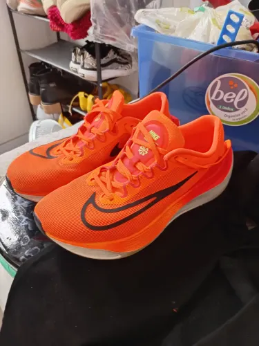 Tênis Nike zoom fly 5 placa carbono 