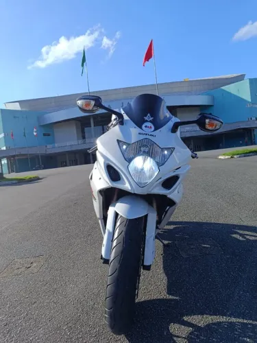 Suzuki GSX-R Srad 1000 - ano 2007 - branca 