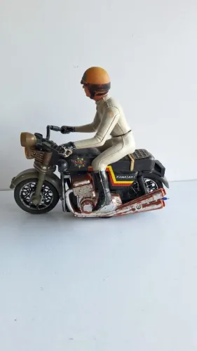 Moto Chips Kawasaki Glaslite antiga metal e plástico 269,00 somos loja - 2910