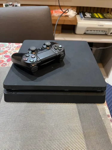 Ps4 semi novo