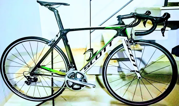 Speed 54 Scott Foil, SHIMANO105 11v (18x). Trocas 10.5k 