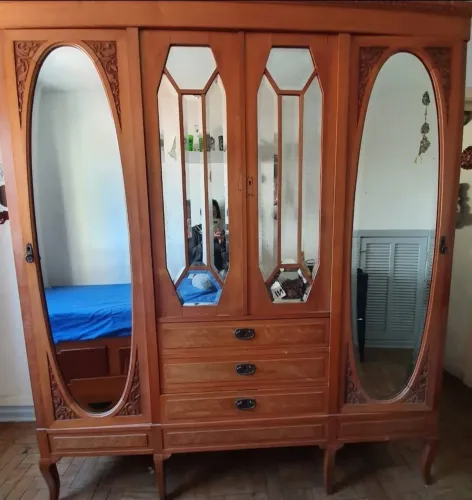 Conjunto Quarto Clássico em Madeira ART noveau