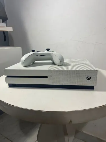 Xbox One S 1TB + 2 Controles | Excelente Estado