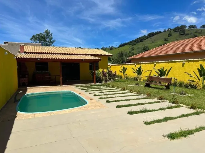 Linda Chácara 300m², Wenceslau Bráz  MG