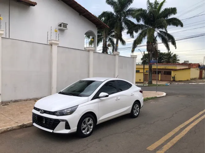 Hyundai HB20S Comfort Plus 1.0 Flex 12V Mec. 2025