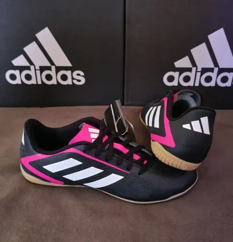 Chuteira Adidas Artilheira VI In black Tam 40, 41 e 42 (original / nova)