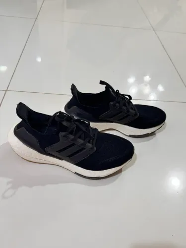 Tênis Adidas Ultraboost 22 