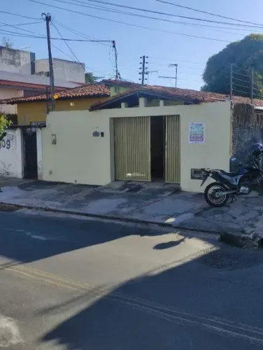 AV. JACOB DE ALMENDRA - BAIRRO: PORENQUANTO - RESIDENCIAL OU COMERCIAL