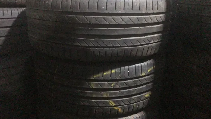 Pneu 245/45/17 continental