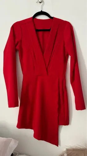 Vestido vermelho de festa