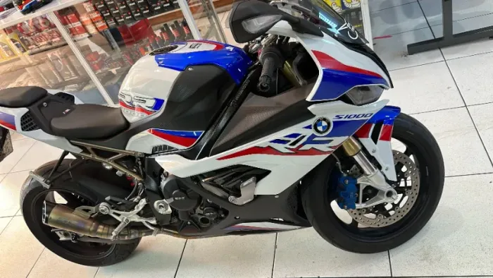 S1000 22-22 tricolor, únido dono