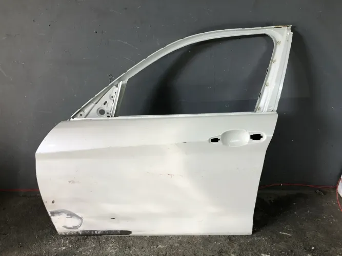 Porta BMW 118i 120i 116i 2012 2013 2014 Dianteira Esquerda  