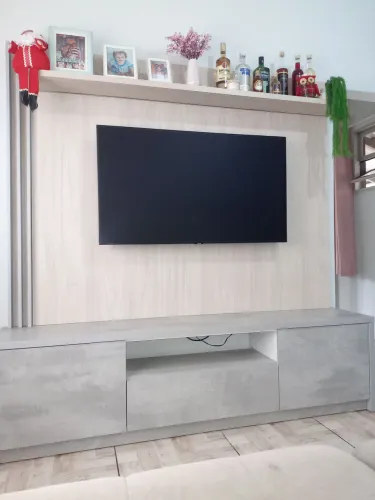 Vendo painel com movel