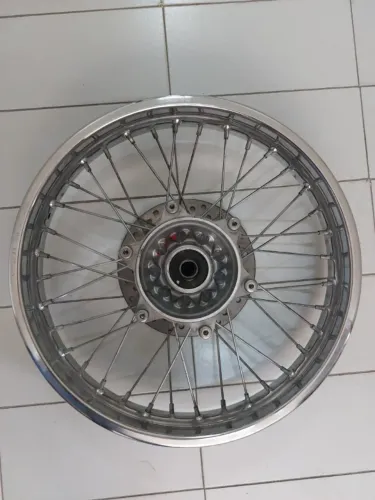 Roda Traseira Tambor Bros e freio a disco Original Honda