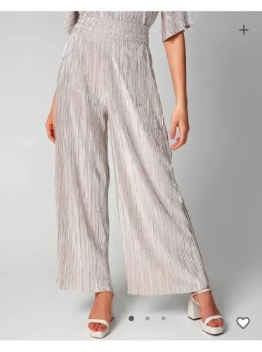 Calça Pantalona Plissada Prateada 