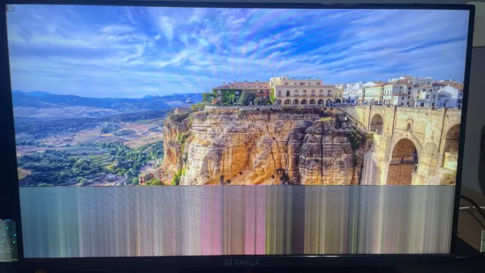 Monitor Gt Gamer 144 Hertz Com imagem falhada