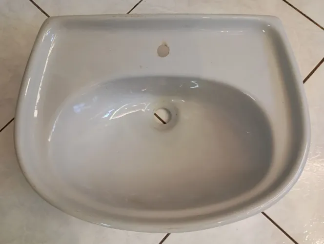 Lavatório sem coluna cinza 37x35