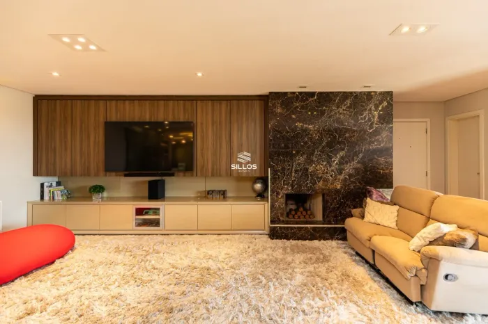 Apartamento mobiliado com 3 suítes para alugar no Ecoville em Curitiba