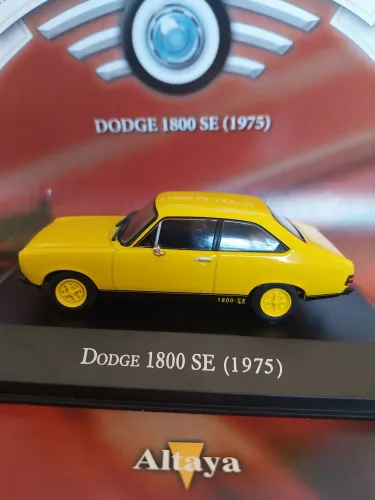 Miniatura Dodge 1800 SE (1975) usado em excelente estado de conservação R$110 reais 