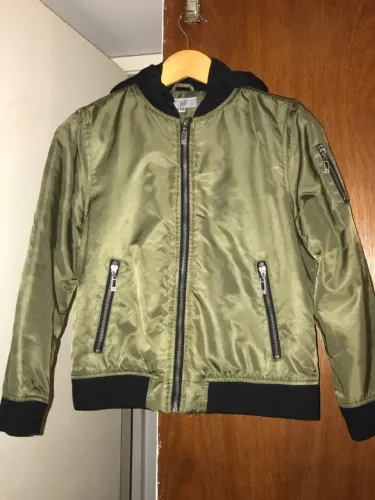Jaqueta Tigor Verde militar com Capuz