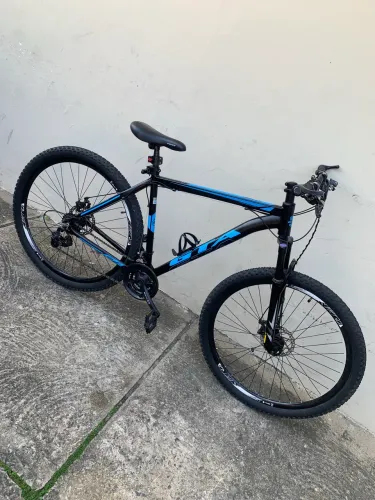 Bicicleta aro 29 com nota , entrego 