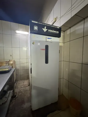 VENDO CÂMARA CLIMÁTICA 