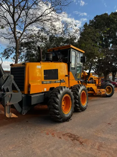 Vendo motoniveladora SANY 2014
