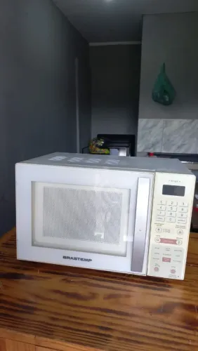 Vendo microondas Brastemp 31 litros