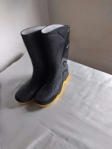 Bota pra Motoboy sola amarela nova numero 40