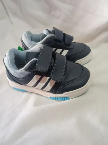 Tênis Adidas infantil