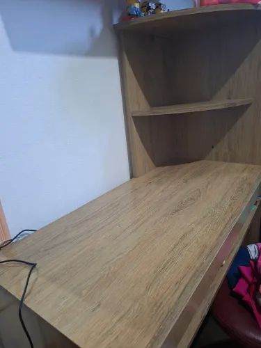 Vendo escrivania em ótimo estado