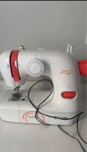 Máquina de costura