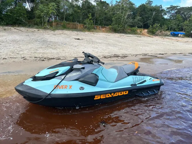 Jet Ski Sea-Doo Wake 170HP