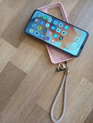Vende-se redmi13c 256 giga ZAP *72