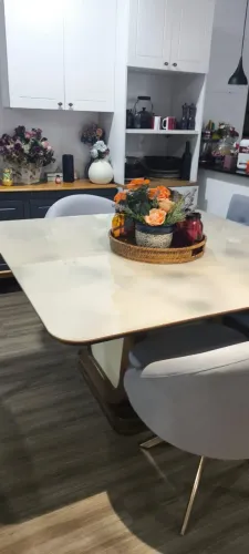 Mesa de Jantar quadrada