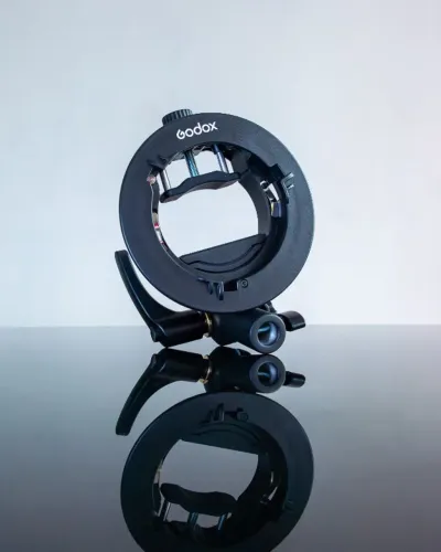 Suport para flash Godox S2