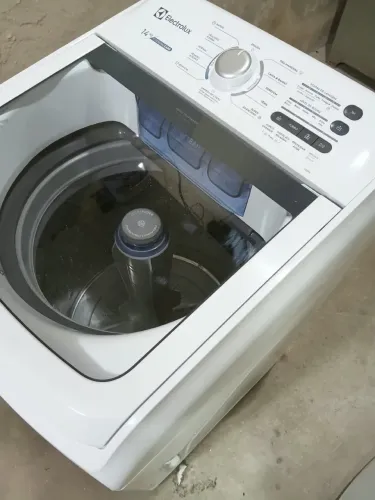 Máquina de lavar Eletrolux 14 quilos 