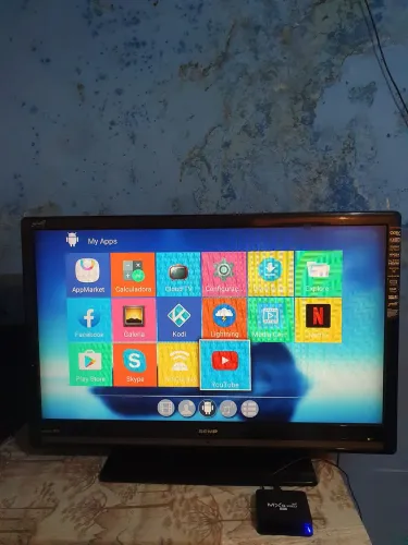 Tv 42" já com internet aceito cartão e pix