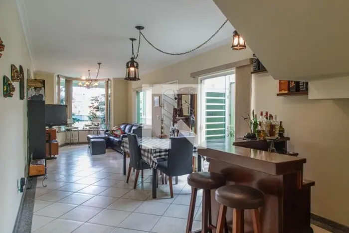 Casa à Venda - Vila Invernada, 3 Quartos, 150 m2