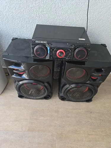 Mini hi-fi sistem xboom LG 2700 rms