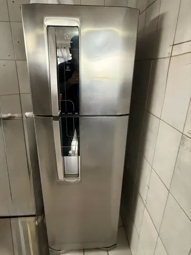 Geladeira eletrolux