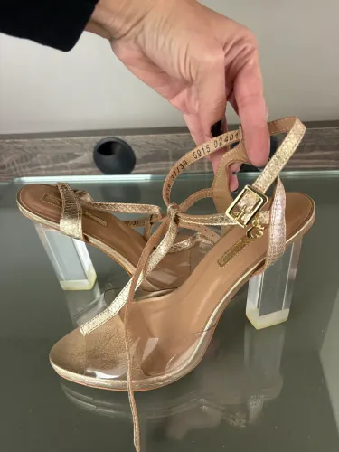 Sandália Carmen Steffens