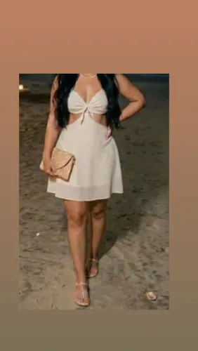 Vestido bege ideal para ano novo , ou lual .